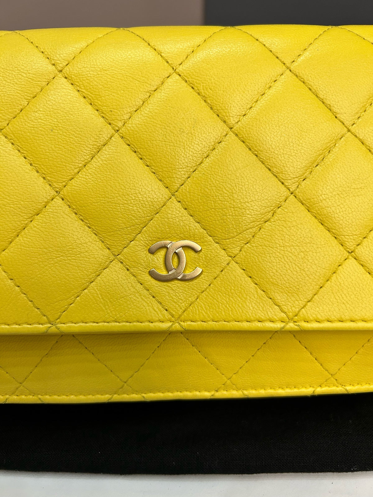 Chanel - Other - Leather - Yellow - (small)