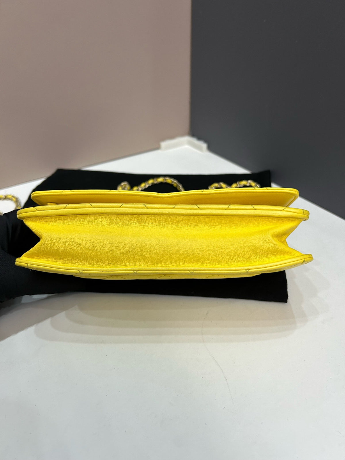 Chanel - Other - Leather - Yellow - (small)