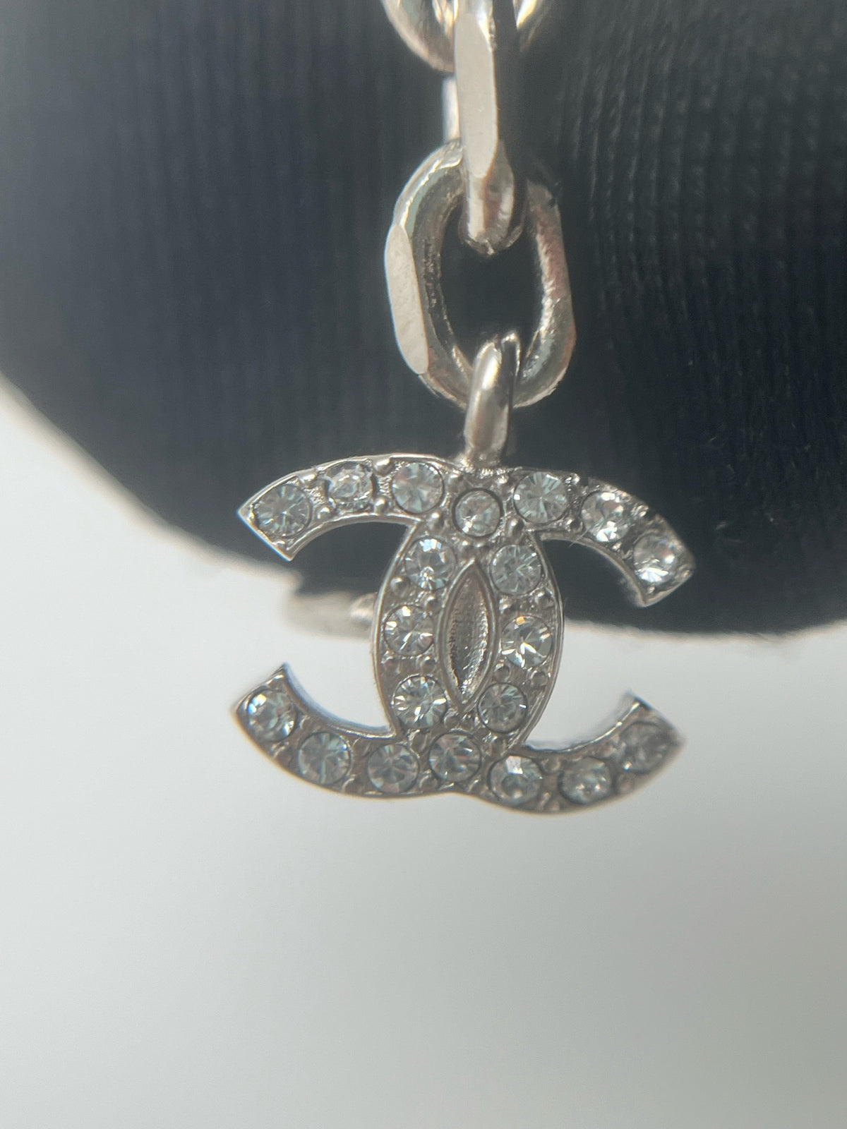 Chanel - Other - Metal alloy with clear glass crystals. - Silver
