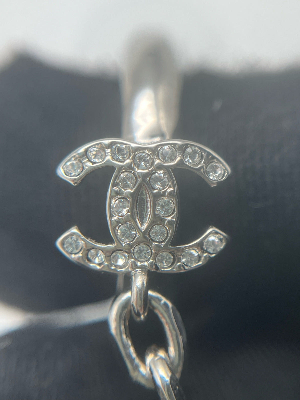 Chanel - Other - Metal alloy with clear glass crystals. - Silver