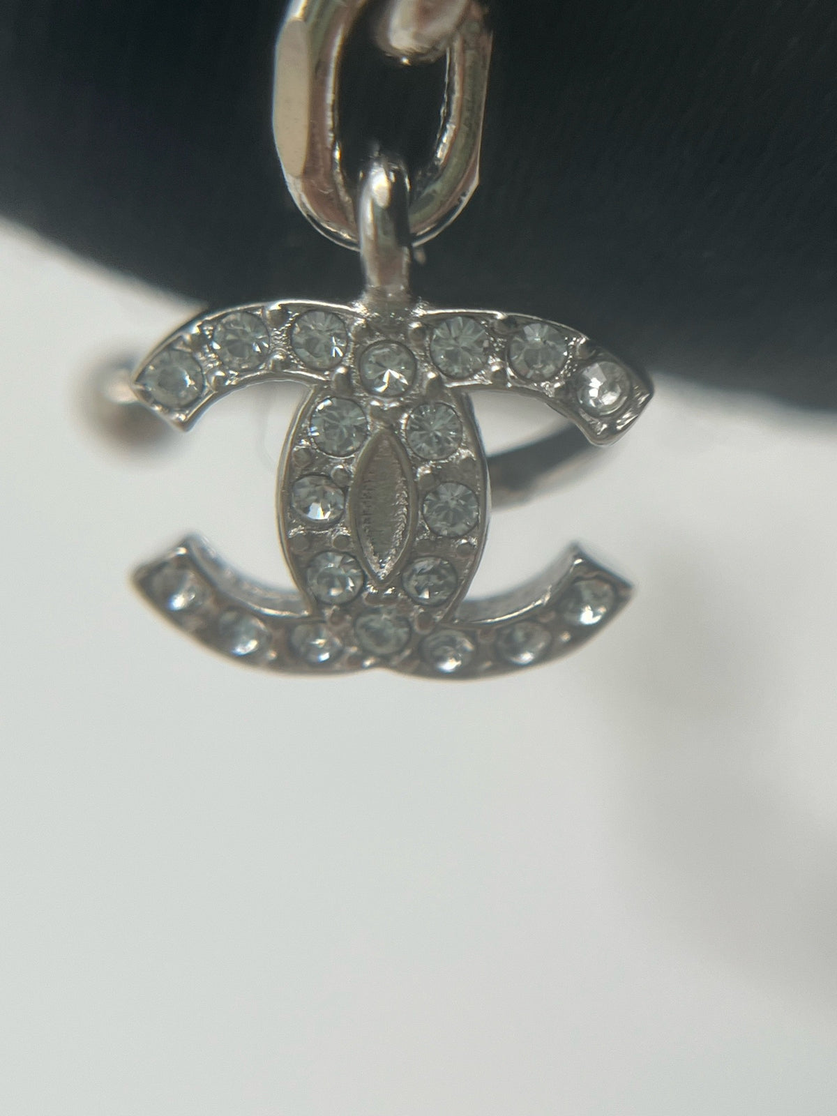 Chanel - Other - Metal alloy with clear glass crystals. - Silver