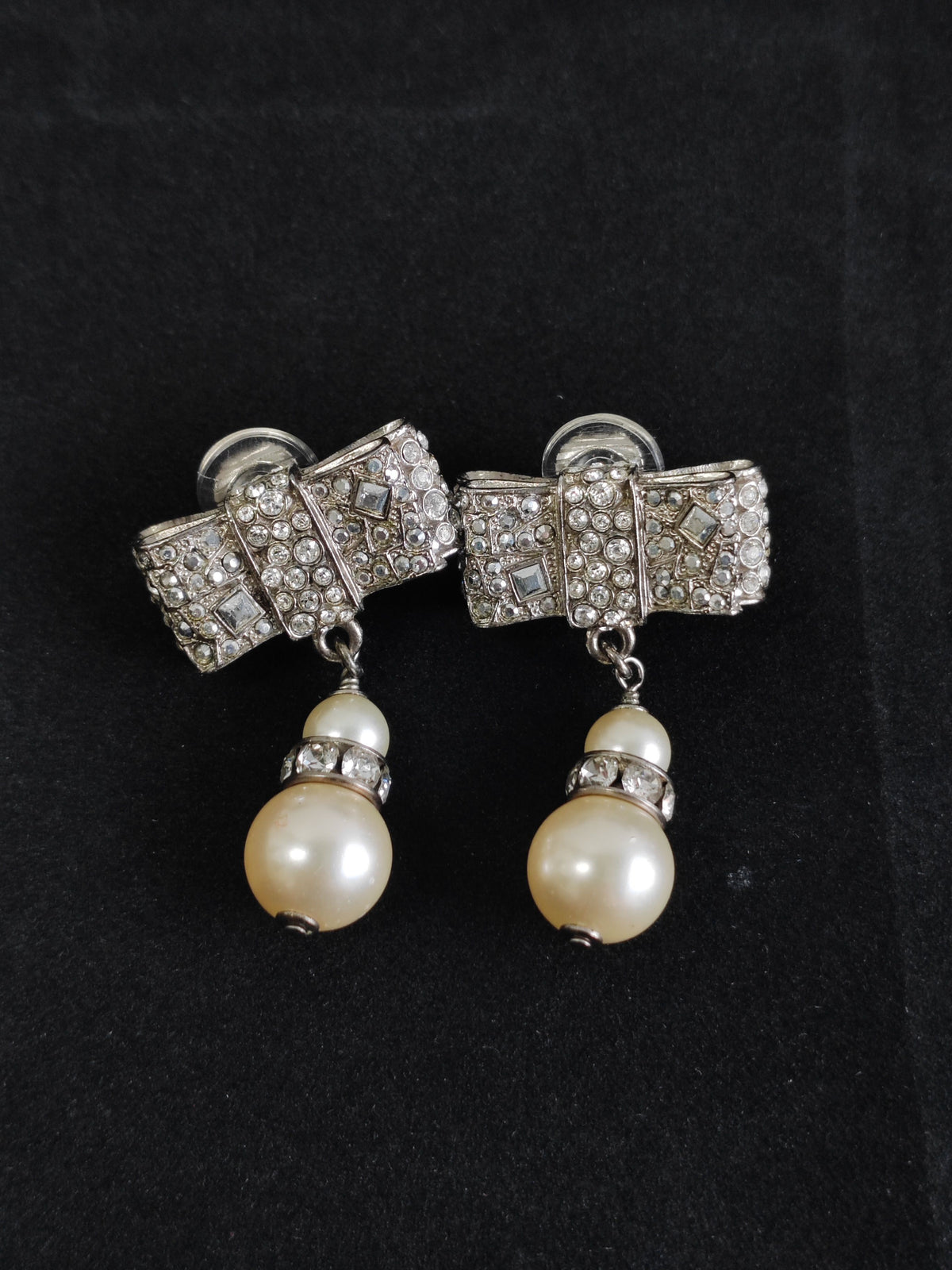Chanel - Other - Metal alloy with faux pearls and crystal embellishments - Silver