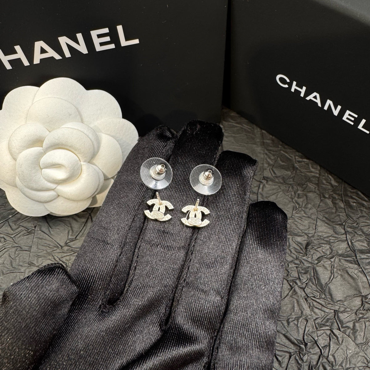 Chanel - Other - Metal alloy with glass rhinestones - Silver