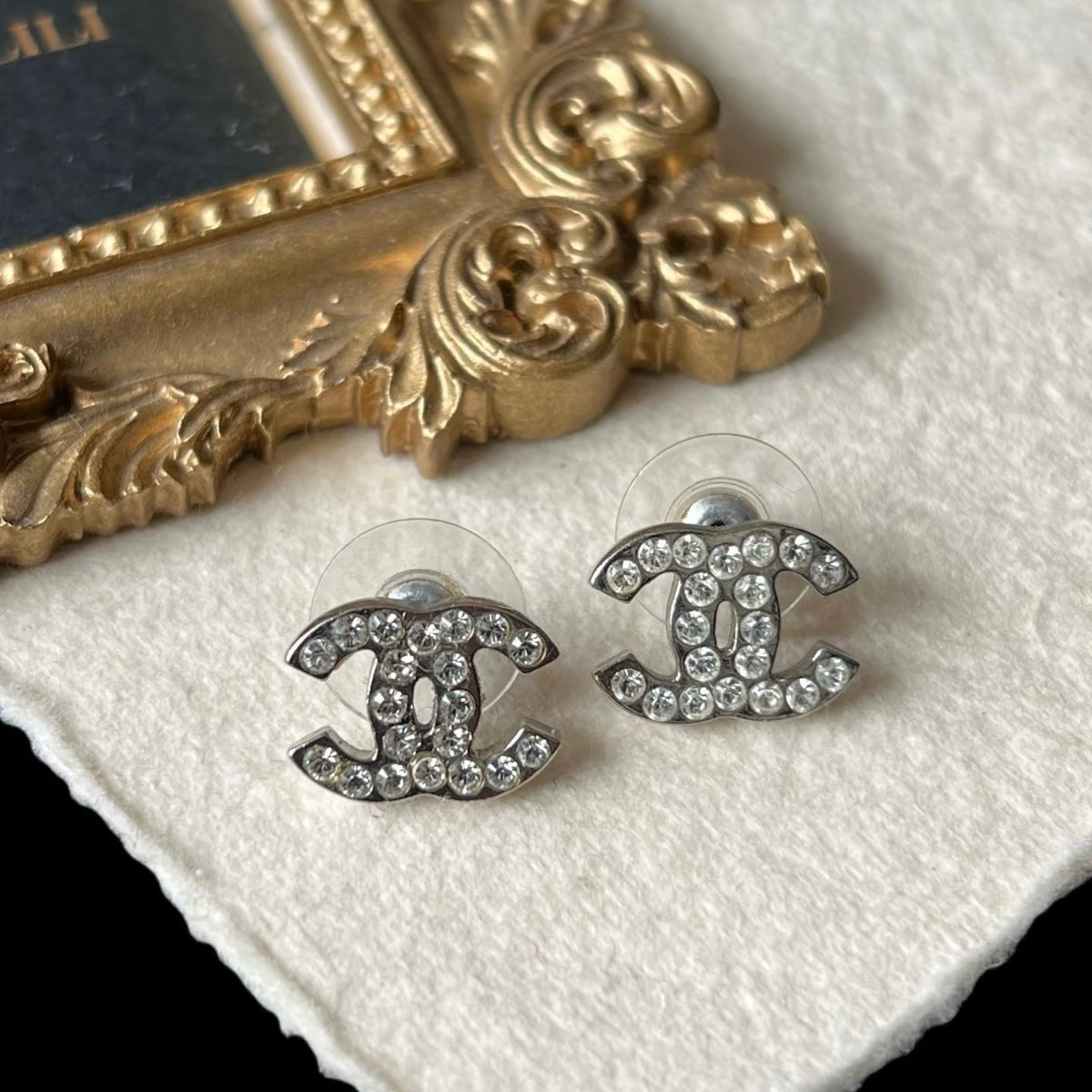 Chanel - Other - Metal alloy with glass rhinestones - Silver