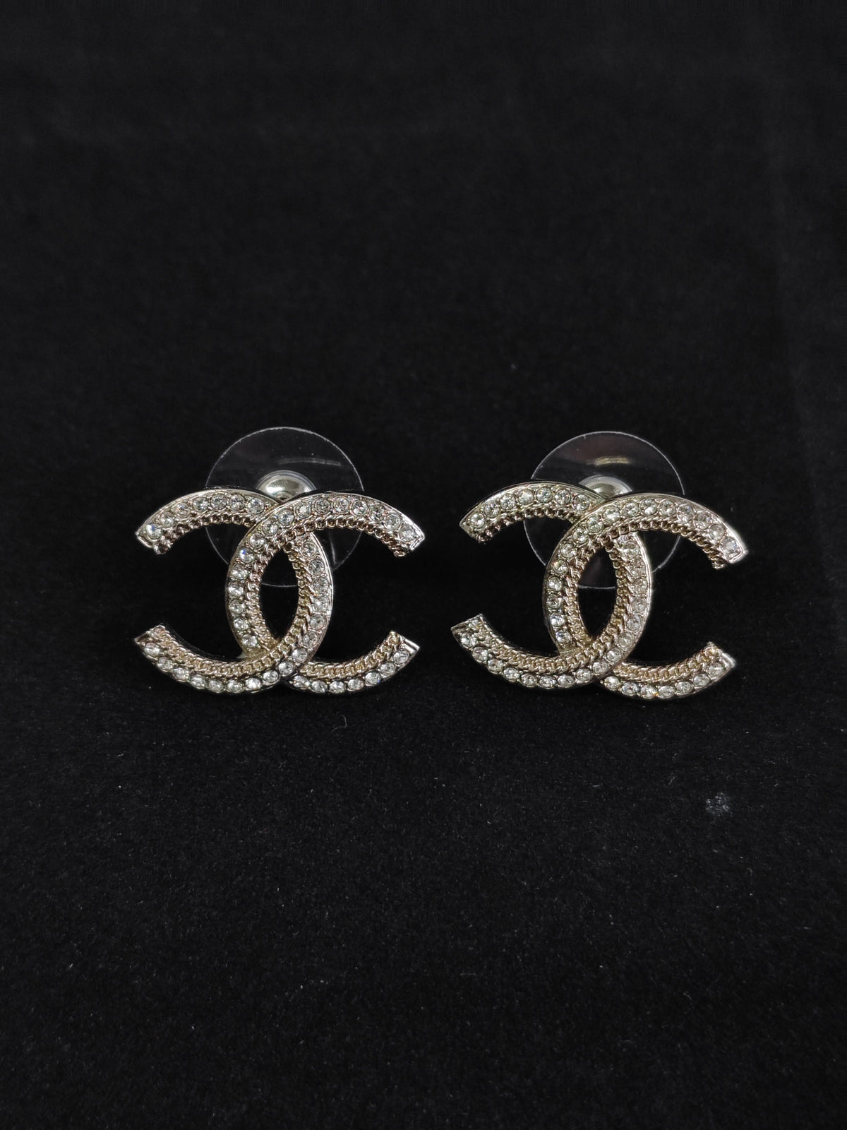 Chanel - Other - Metal alloy with glass rhinestones - Silver
