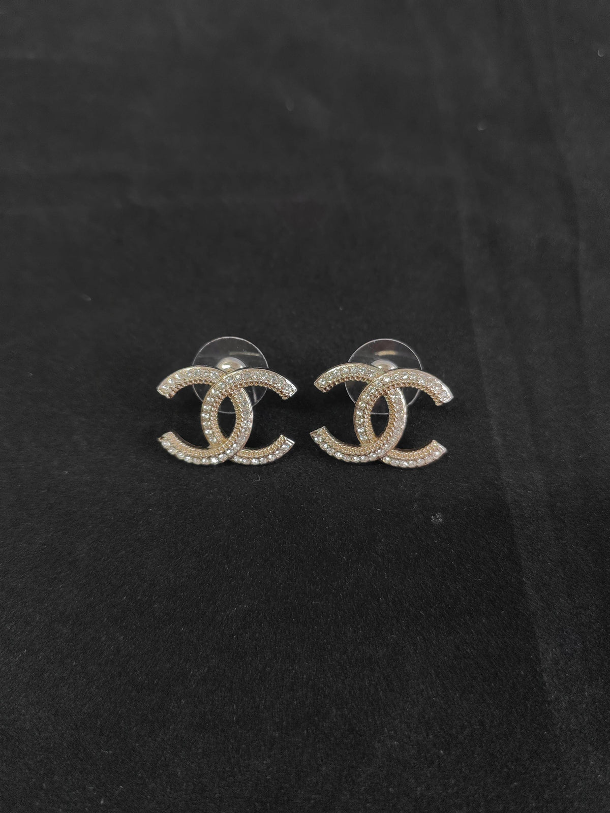 Chanel - Other - Metal alloy with glass rhinestones - Silver