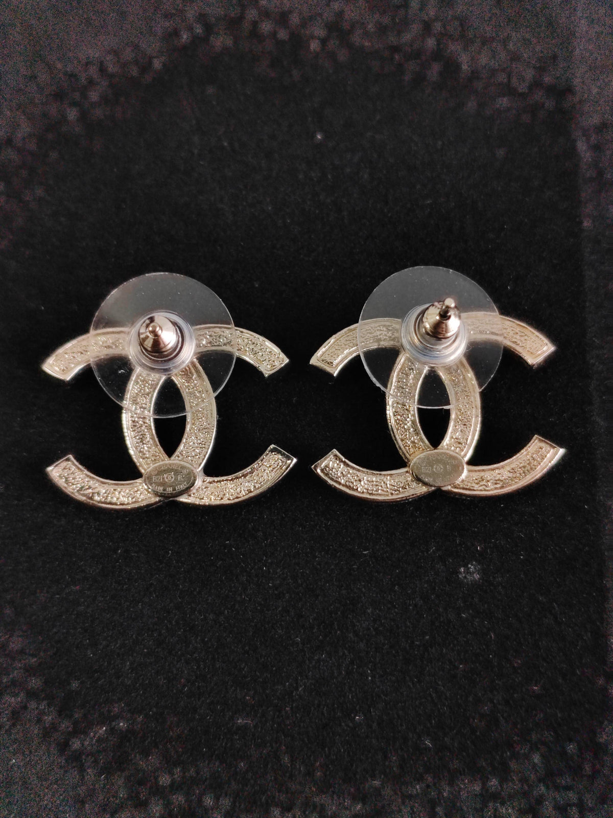 Chanel - Other - Metal alloy with glass rhinestones - Silver