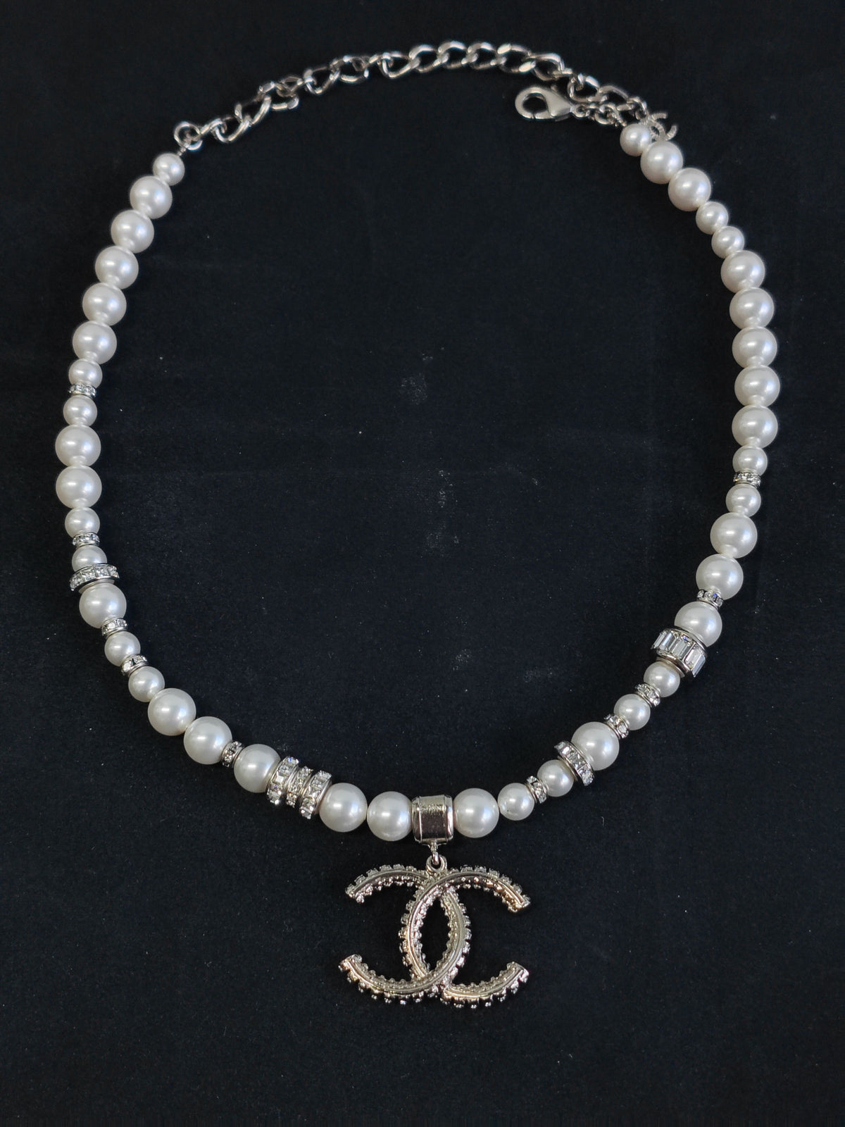 Chanel - Other - Metal alloy with imitation pearls and glass rhinestones. - Silver