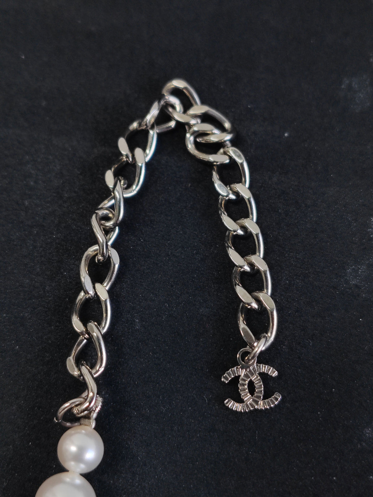 Chanel - Other - Metal alloy with imitation pearls and glass rhinestones. - Silver