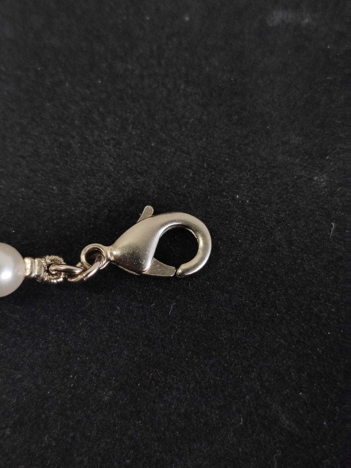 Chanel - Other - Metal alloy with imitation pearls and glass rhinestones. - Silver
