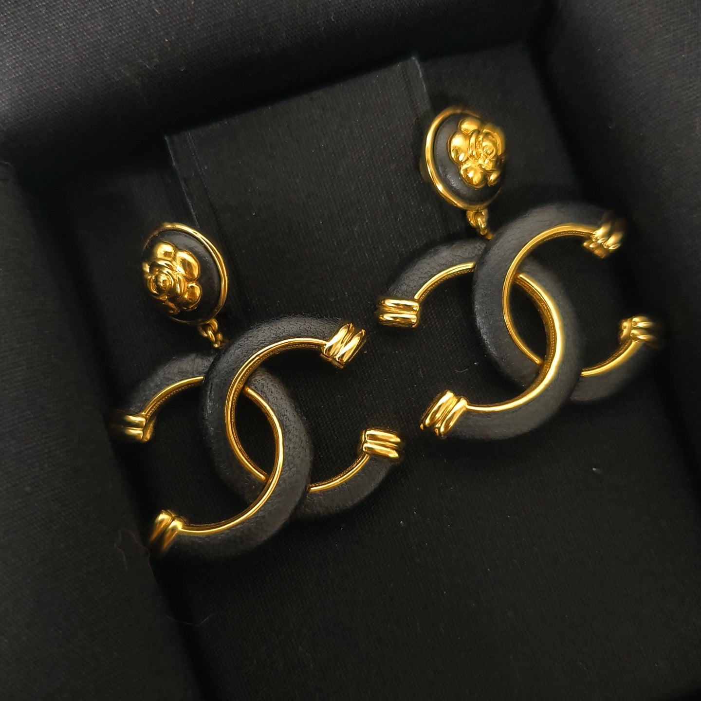Chanel - Other - Metal - Black