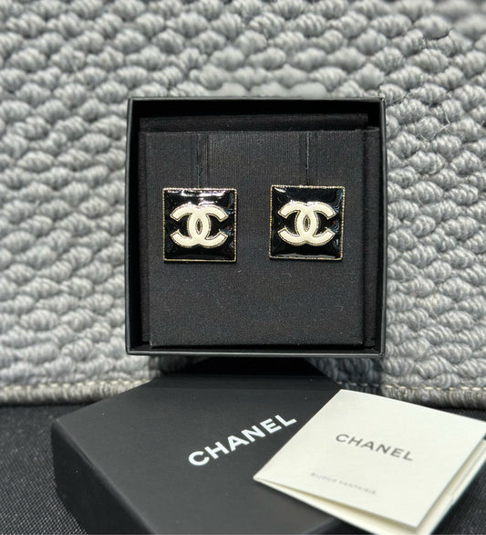 Chanel - Other - Metal - Black