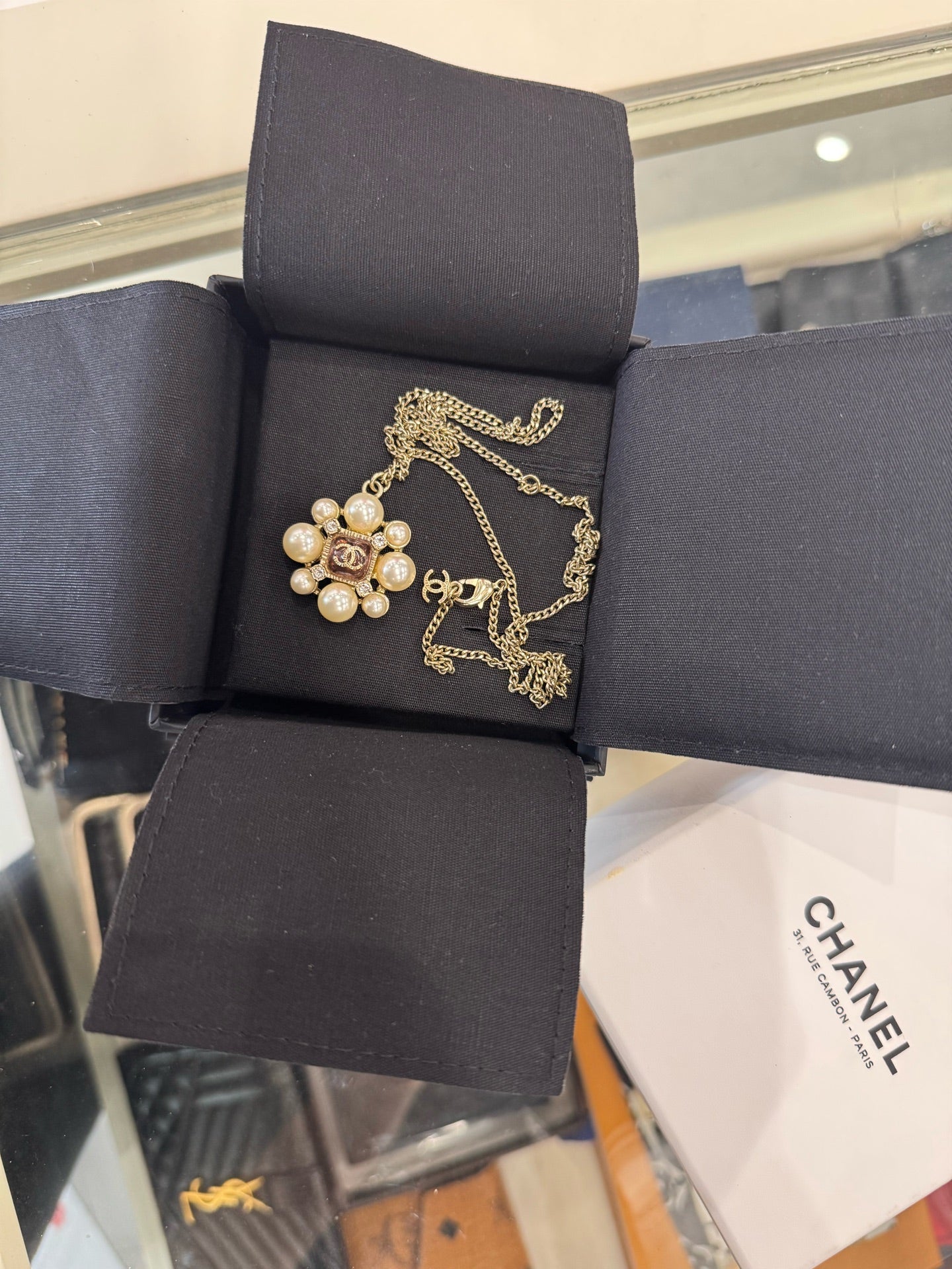 Chanel - Other - Metal - Gold