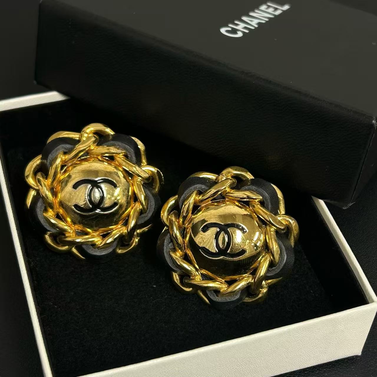 Chanel - Other - Metal - Gold