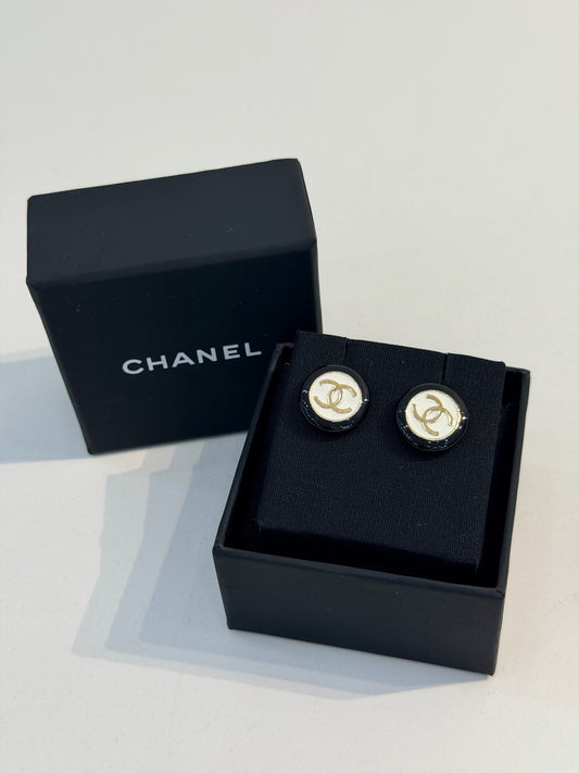 Chanel - Other - Metal - Gold