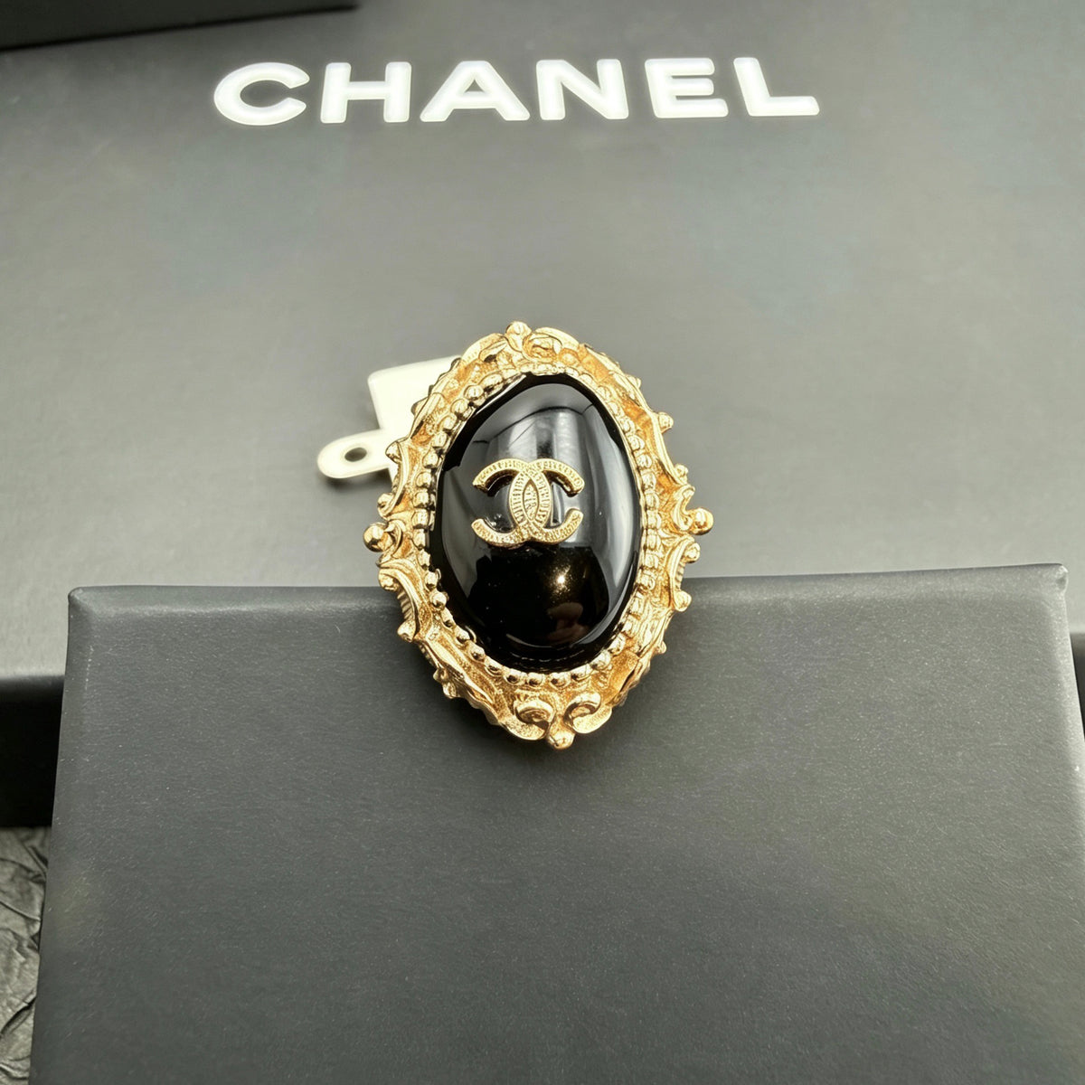 Chanel - Other - Metal - Gold