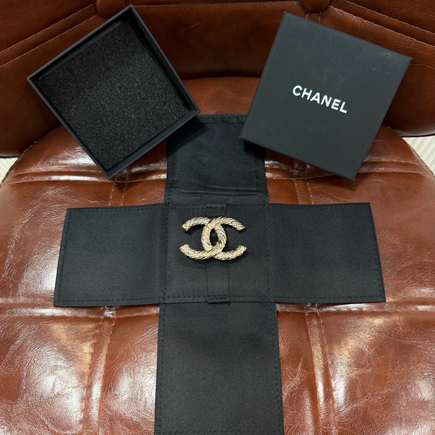 Chanel - Other - Metal - Gold