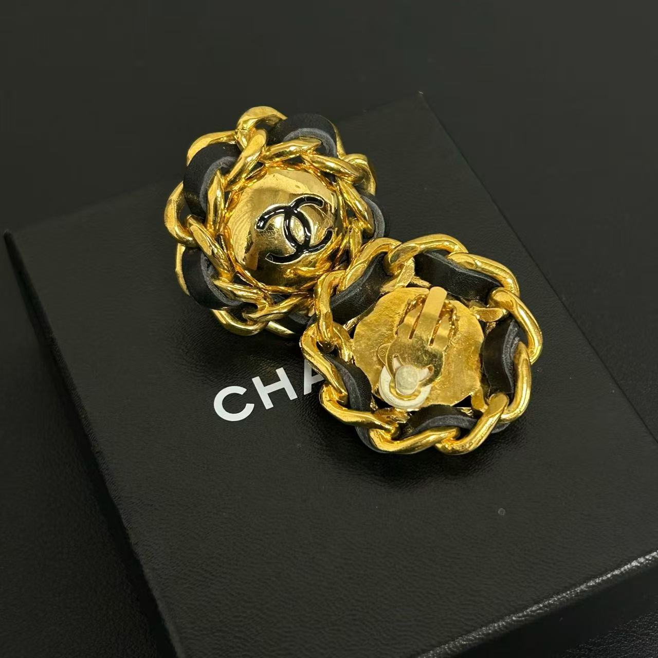 Chanel - Other - Metal - Gold