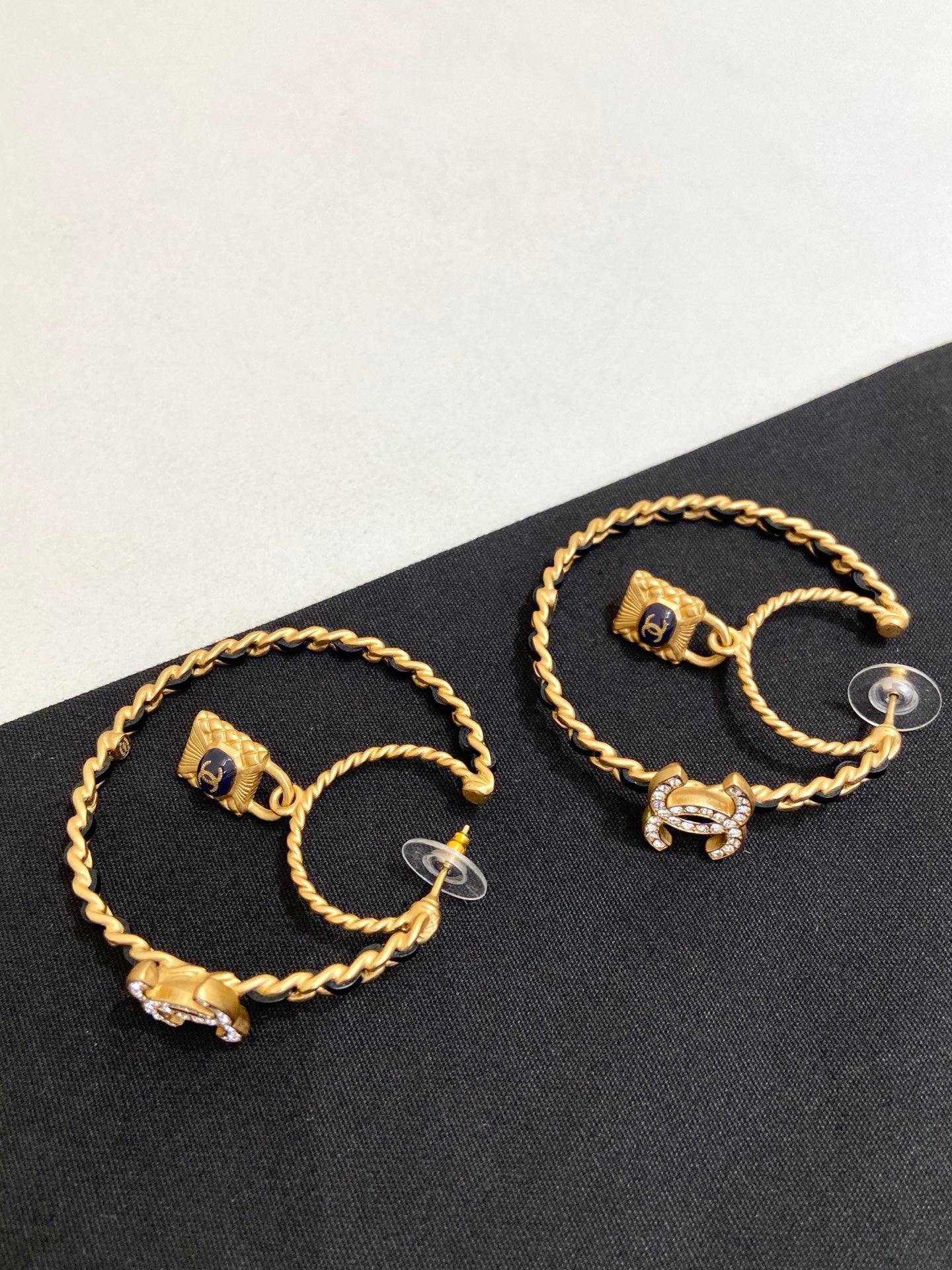 Chanel - Other - Metal - Gold