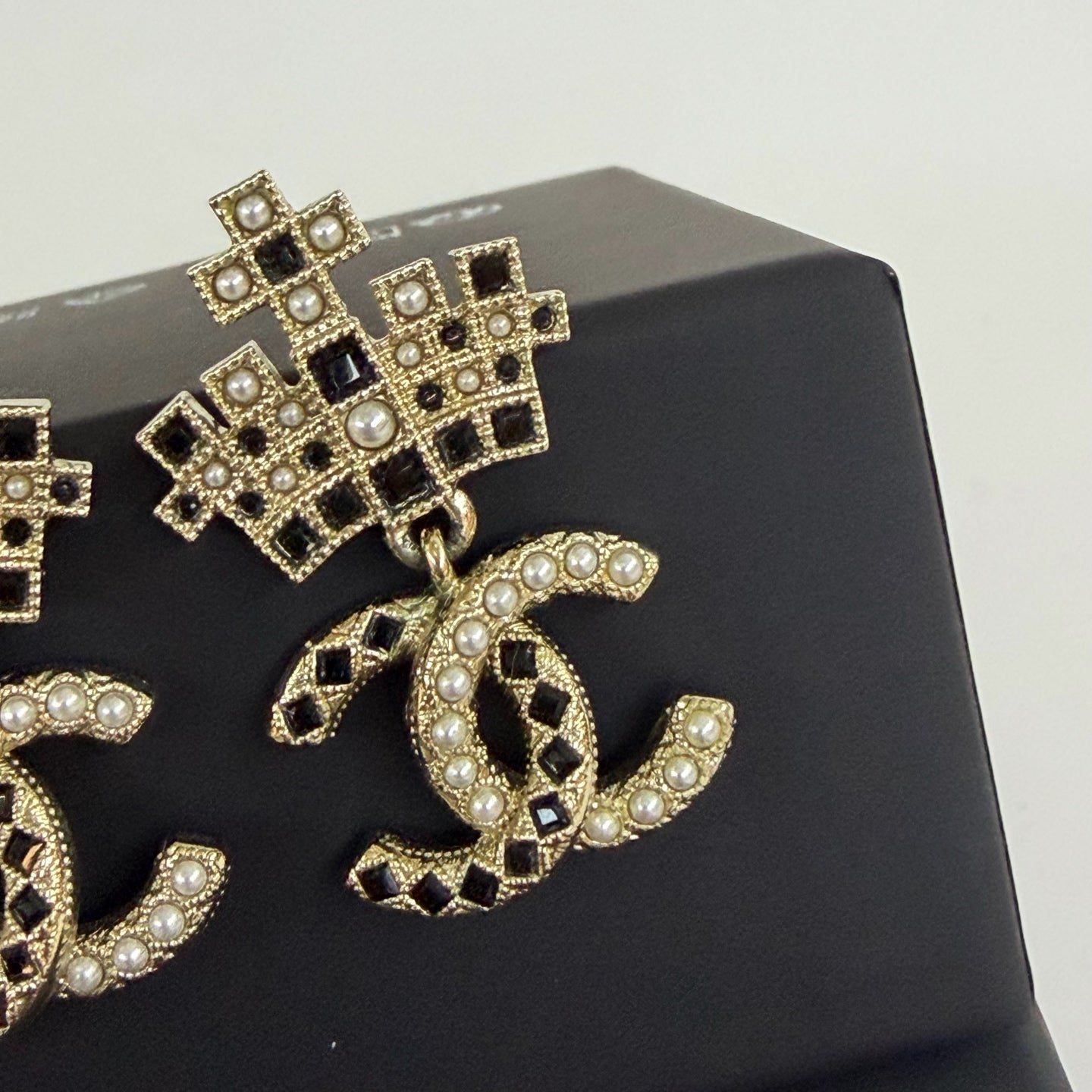 Chanel - Other - Metal - Gold