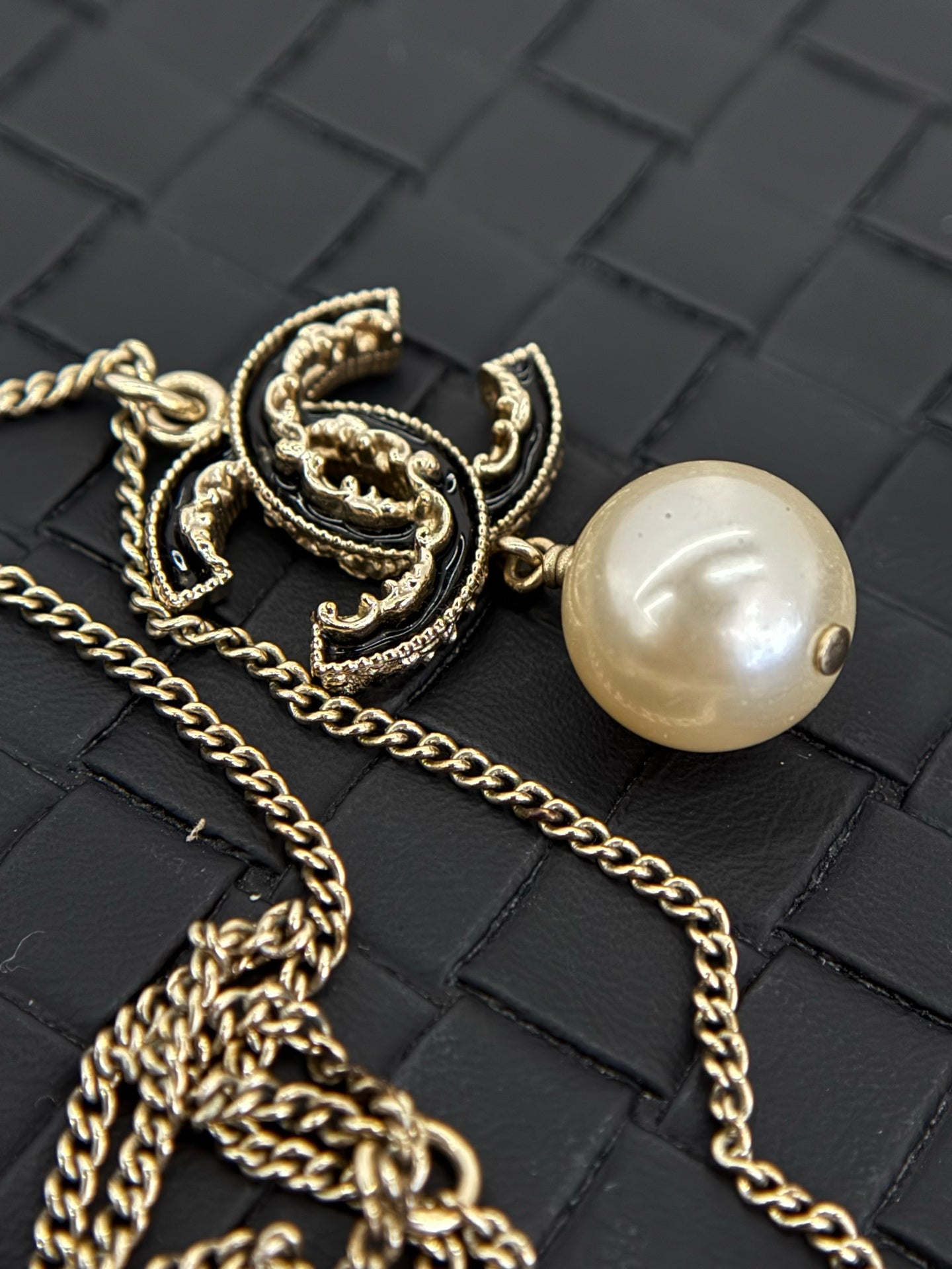 Chanel - Other - Metal - Gold