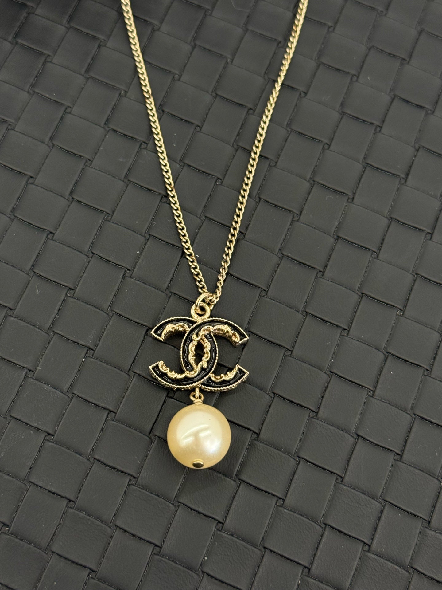 Chanel - Other - Metal - Gold