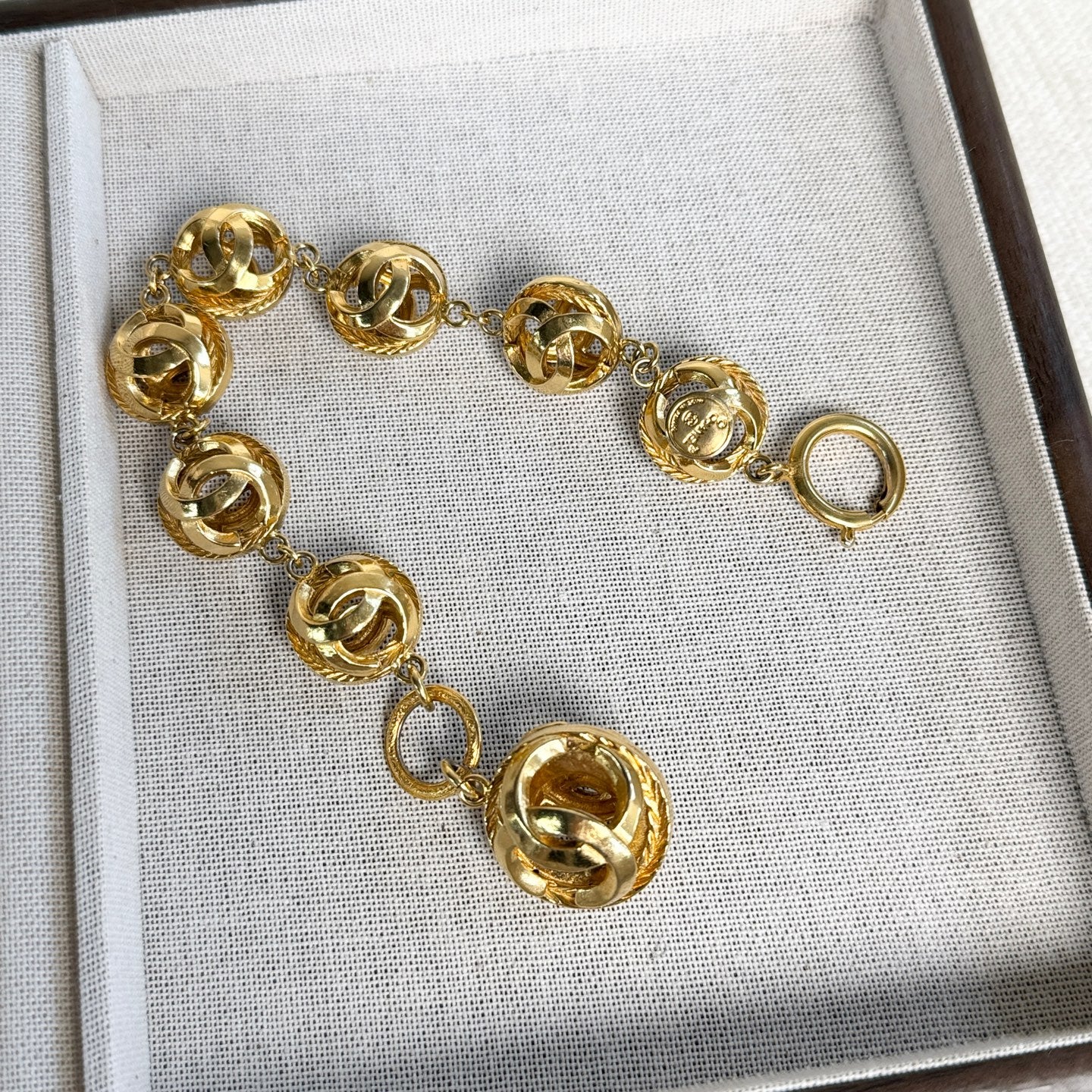 Chanel - Other - Metal - Gold