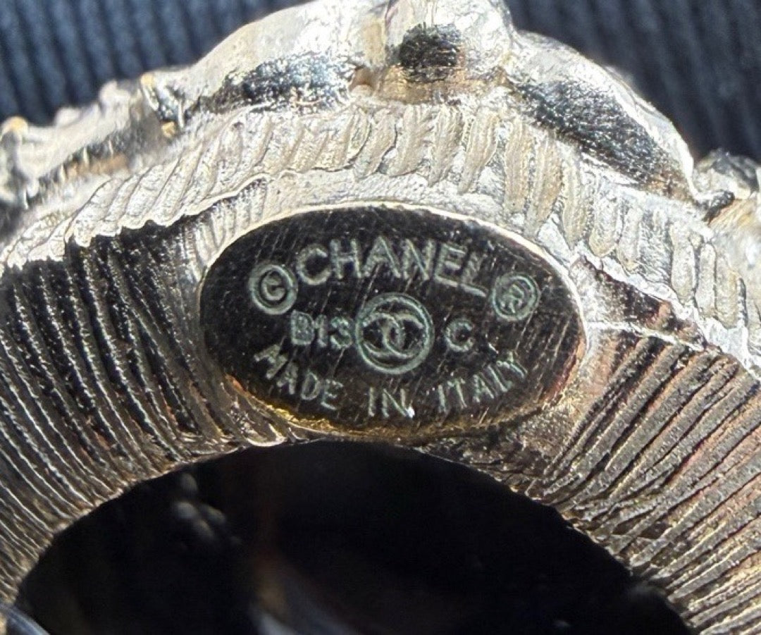 Chanel - Other - Metal - Gold