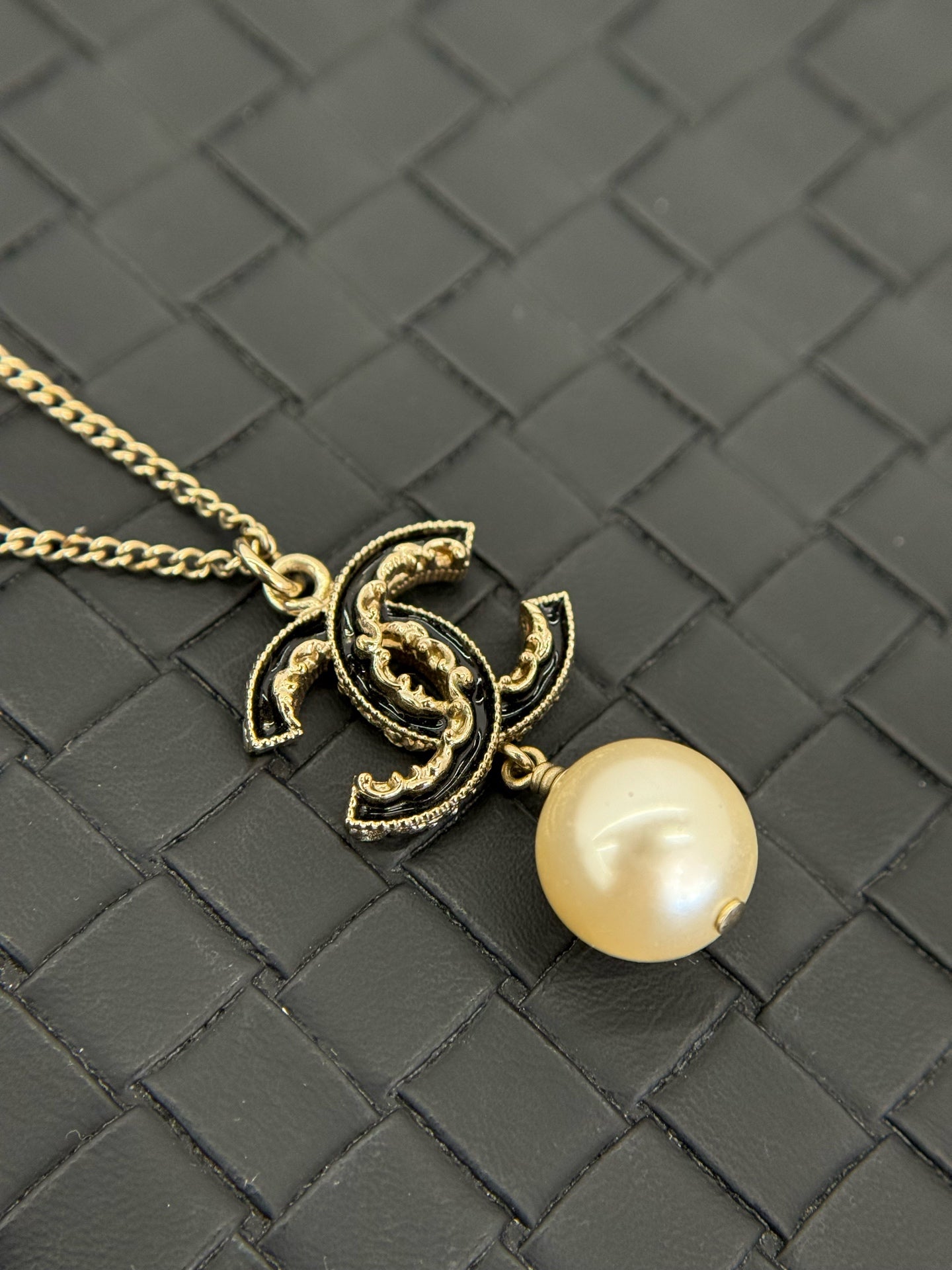 Chanel - Other - Metal - Gold