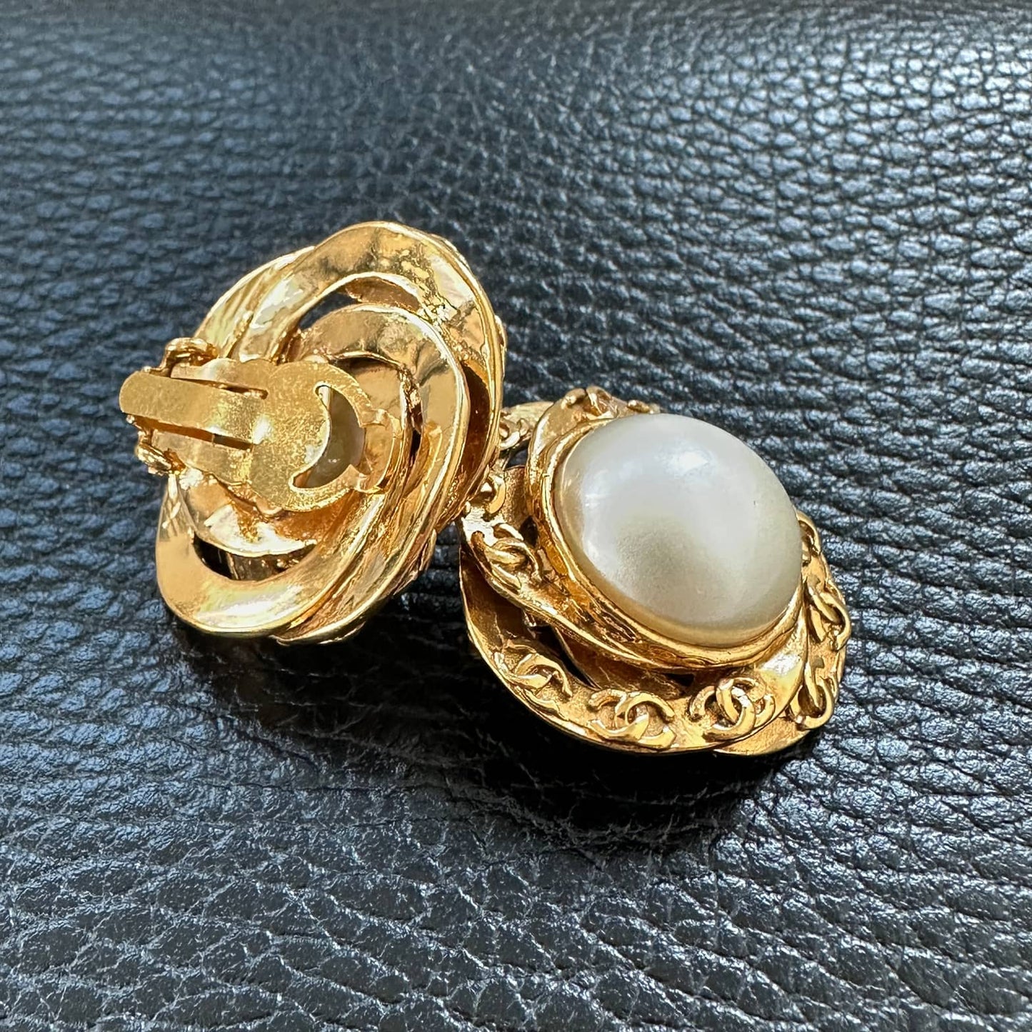 Chanel - Other - Metal - Gold