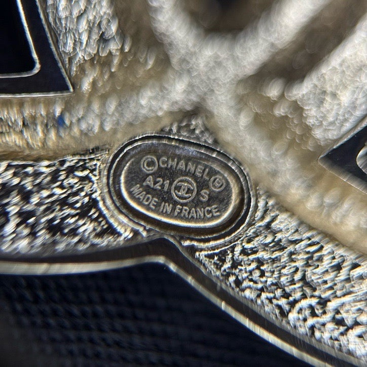 Chanel - Other - Metal - Gold