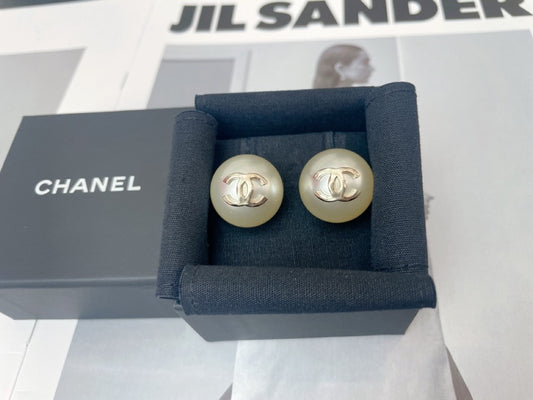 Chanel - Other - Metal - Gold - (1)
