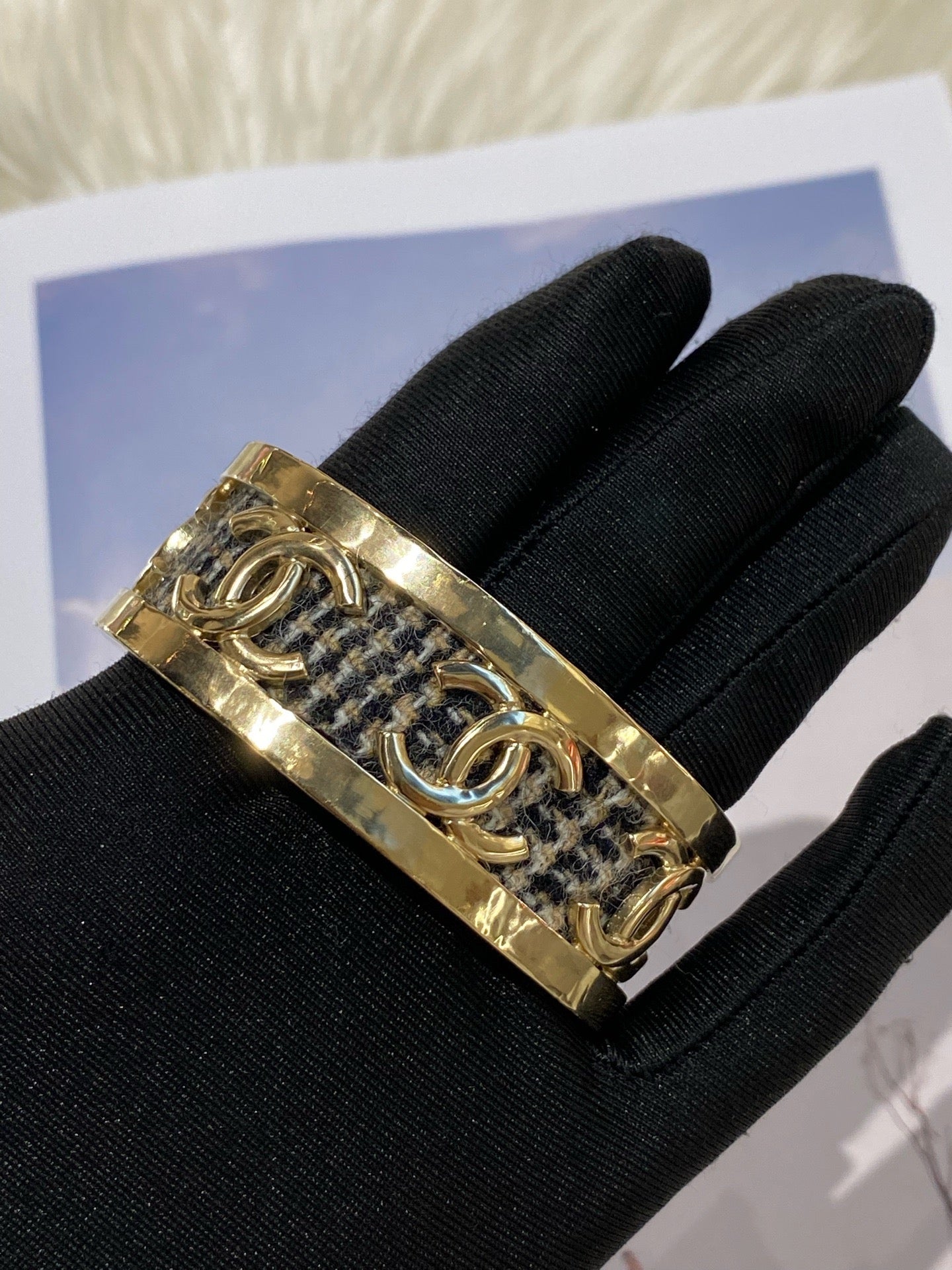 Chanel - Other - Metal - Gold - (M)