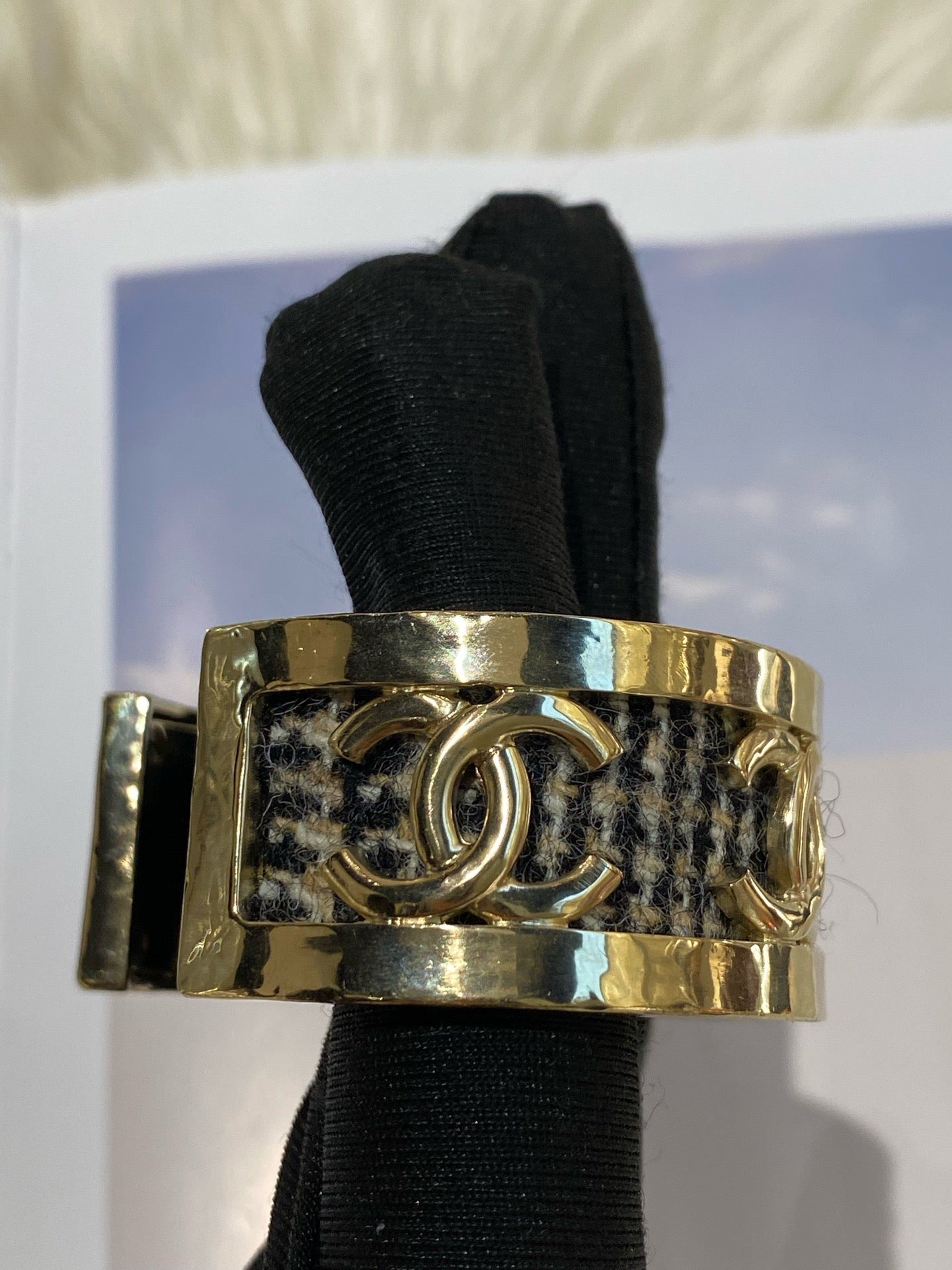 Chanel - Other - Metal - Gold - (M)