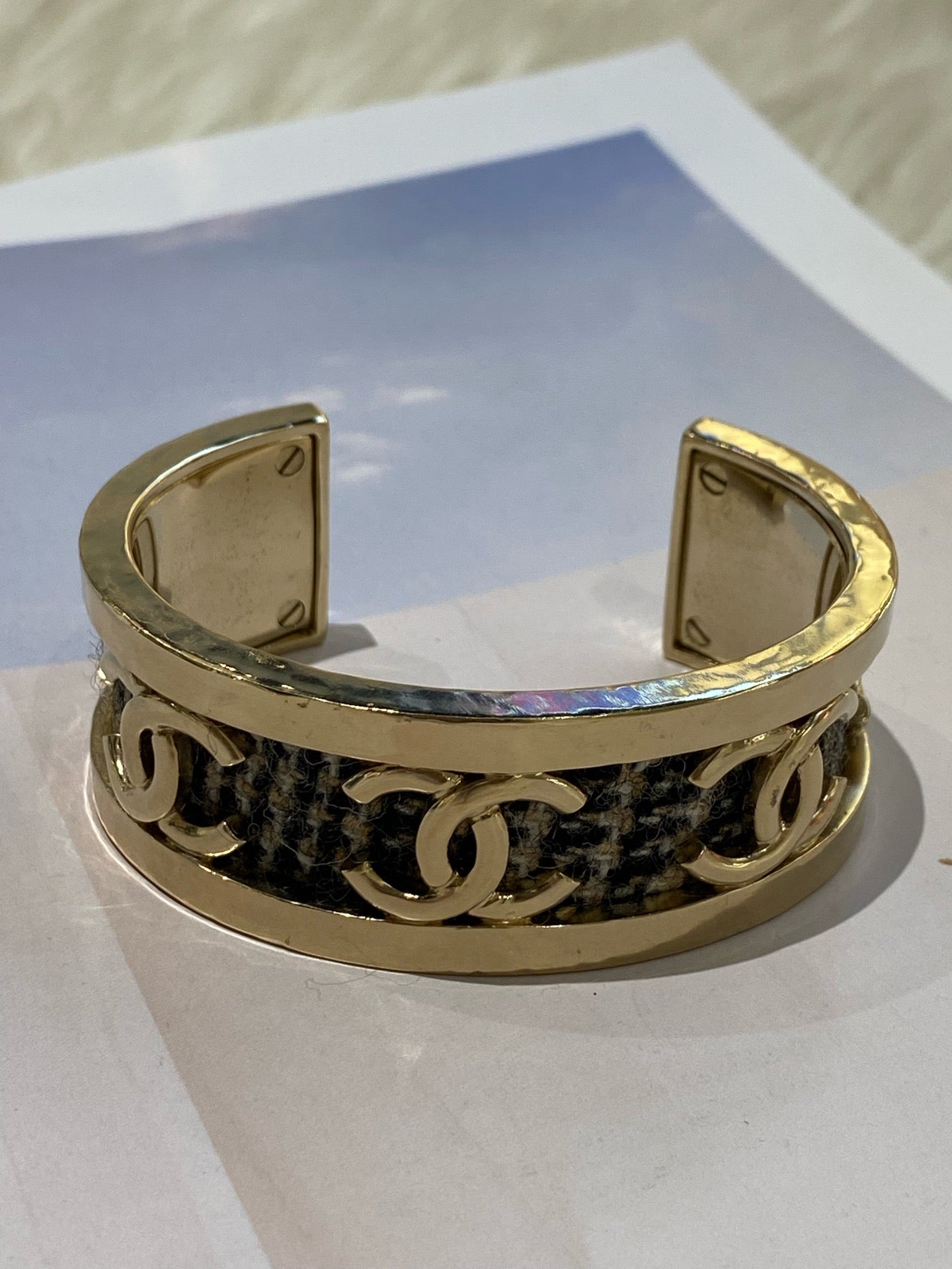 Chanel - Other - Metal - Gold - (M)