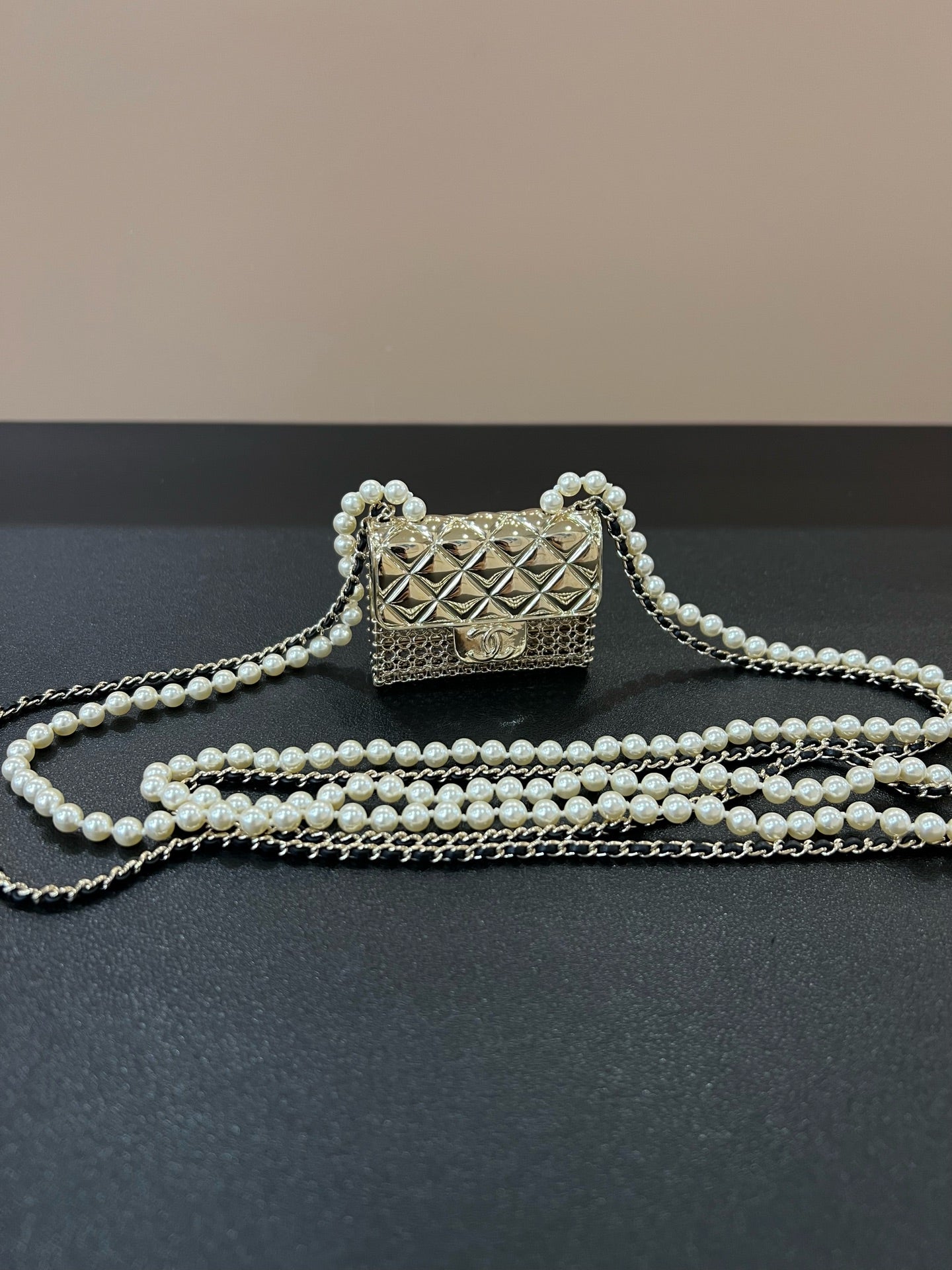 Chanel - Other - Metal - Gold - (mini)