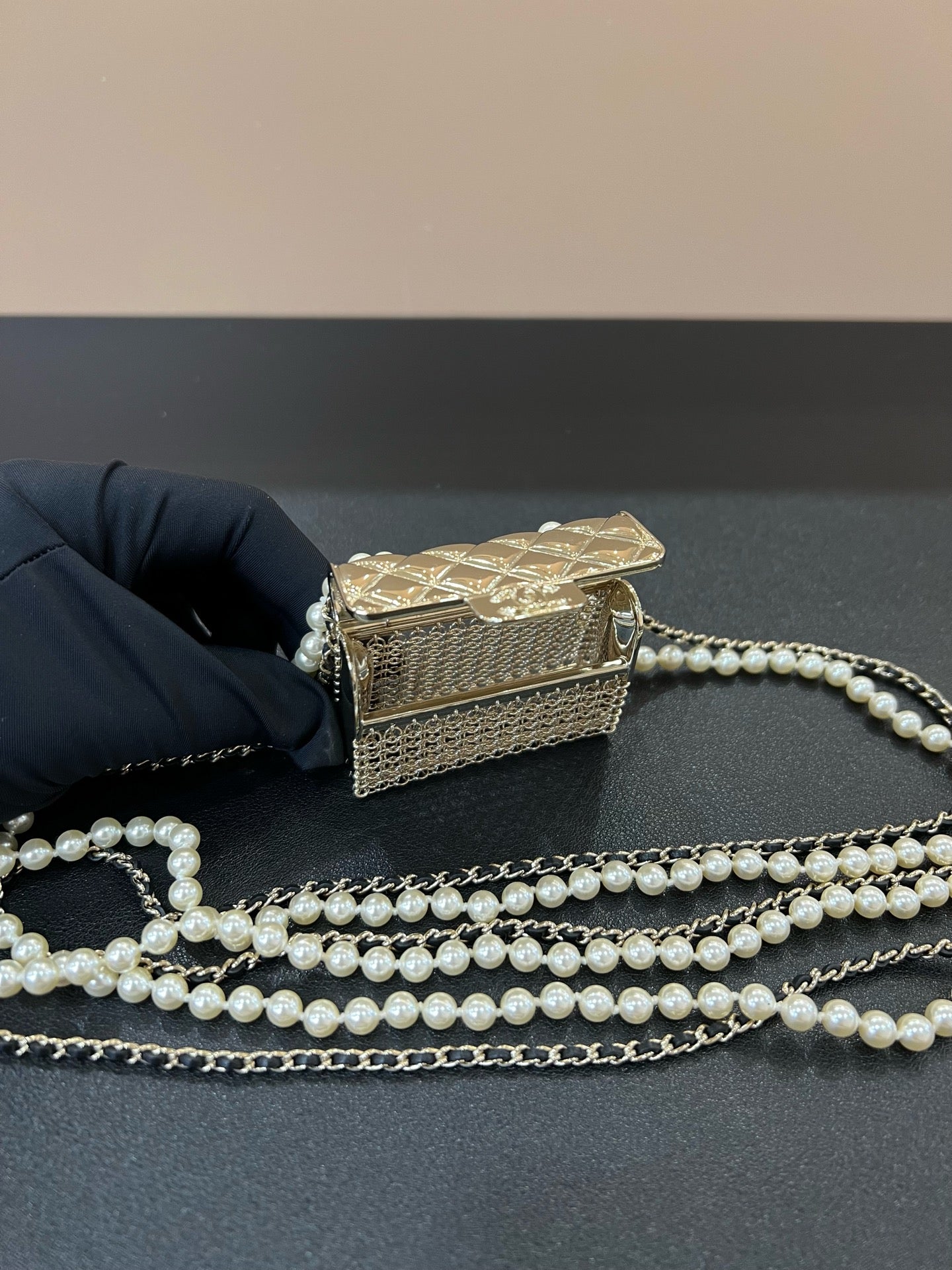 Chanel - Other - Metal - Gold - (mini)