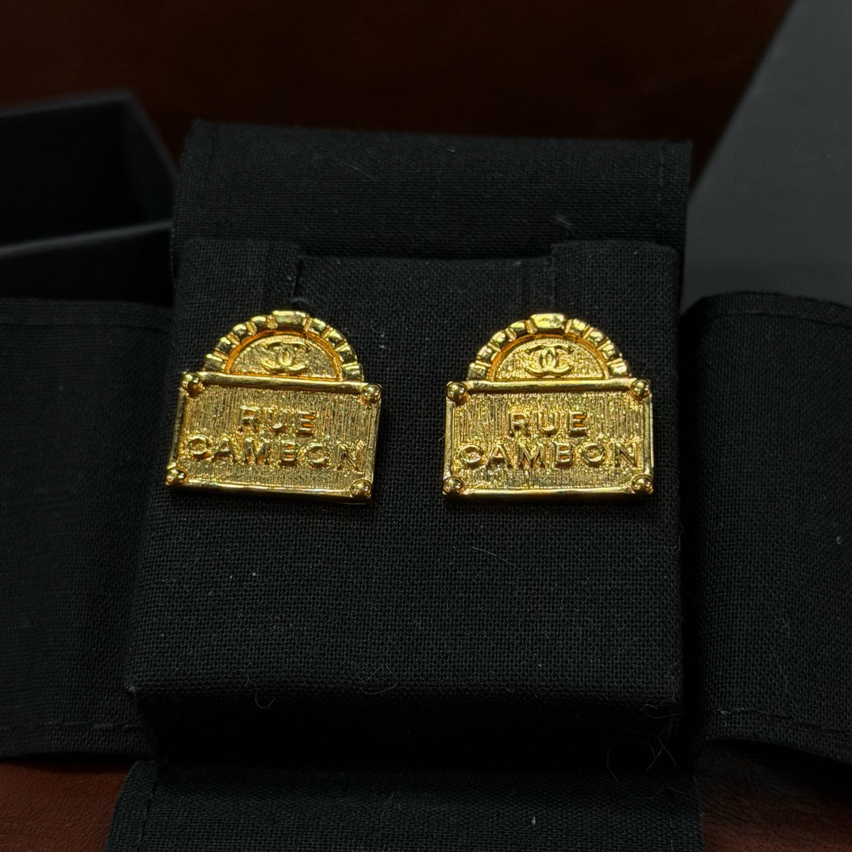 Chanel - Other - Metal - Gold - (Other)