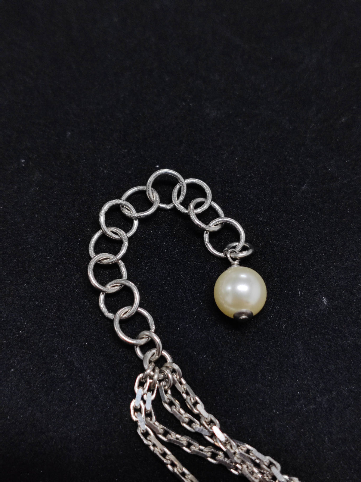 Chanel - Other - Metal with glass rhinestones and imitation pearls - Silver
