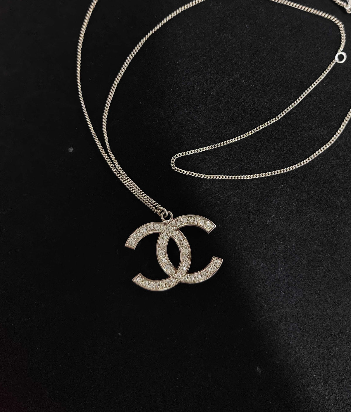 Chanel - Other - Metal with glass rhinestones - Silver
