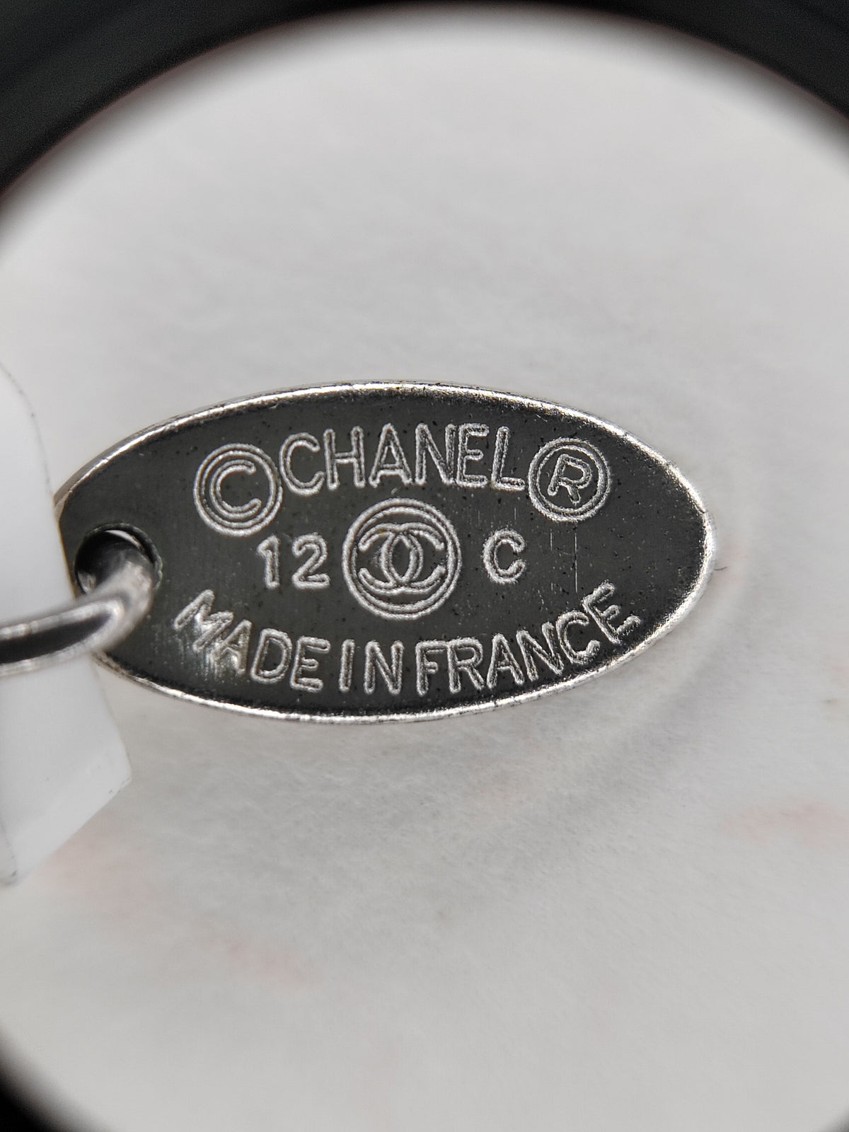 Chanel - Other - Metal with glass rhinestones - Silver
