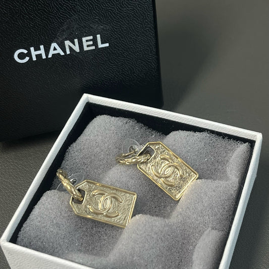 Chanel - Other - Metal with gold plating - Gold