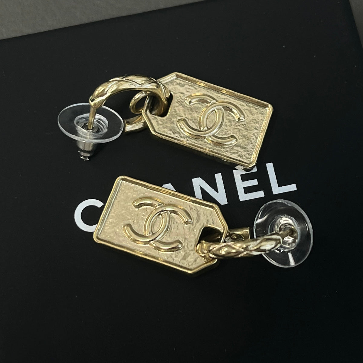 Chanel - Other - Metal with gold plating - Gold