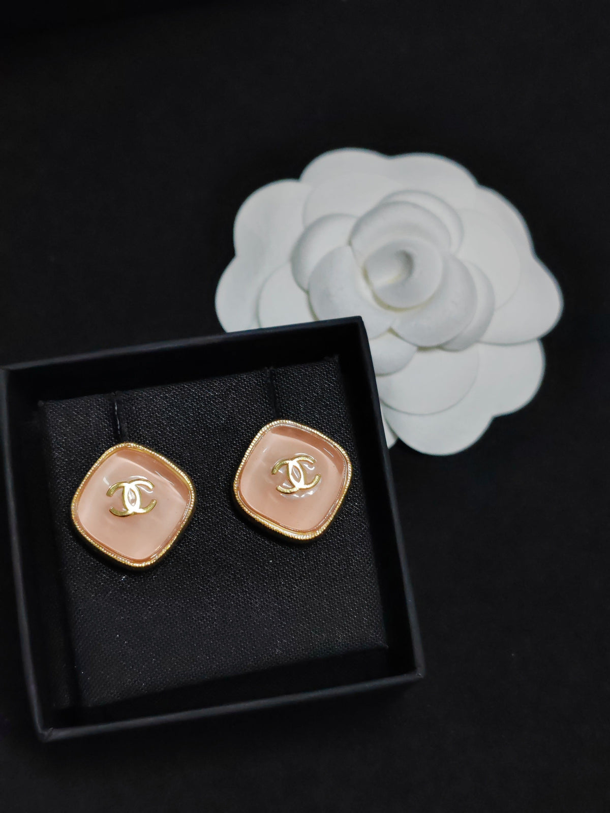 Chanel - Other - Other - Pink