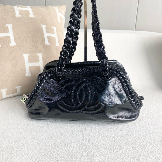 Chanel - Other - Patent leather - Black