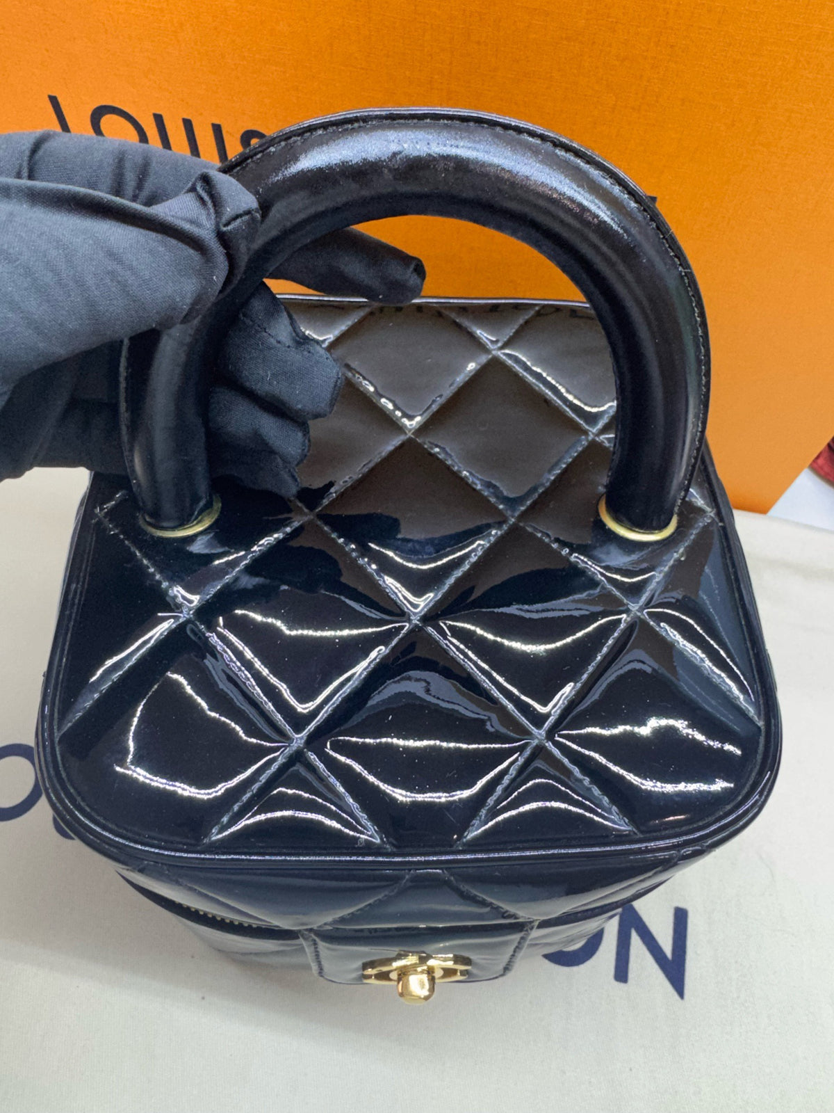 Chanel - Other - Patent leather - Black