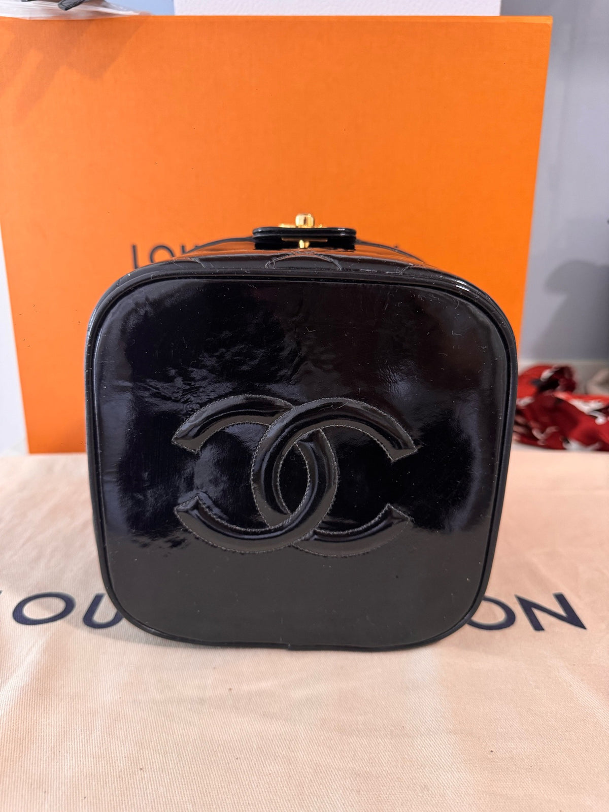 Chanel - Other - Patent leather - Black