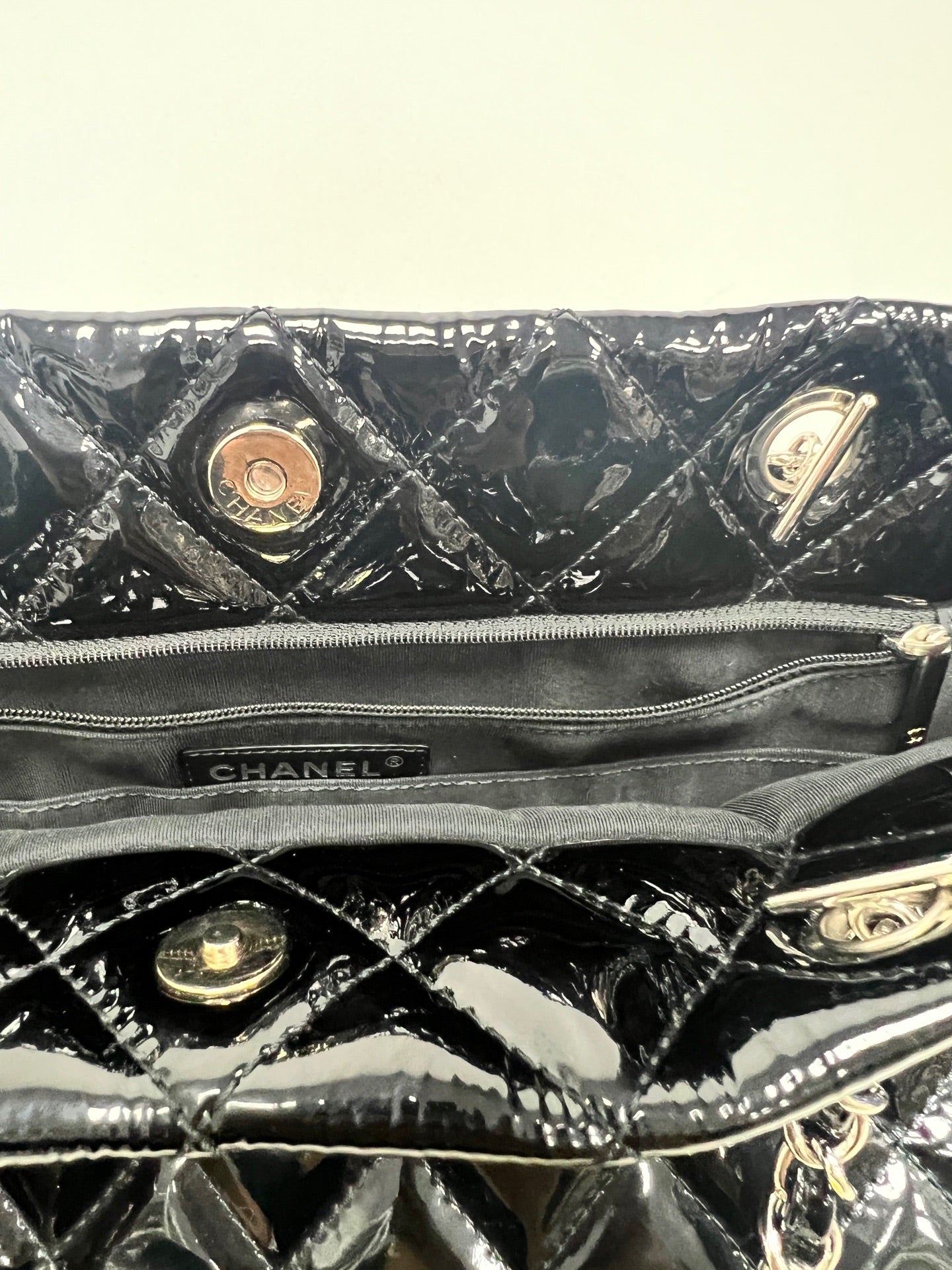 Chanel - Other - Patent leather - Black - (large)