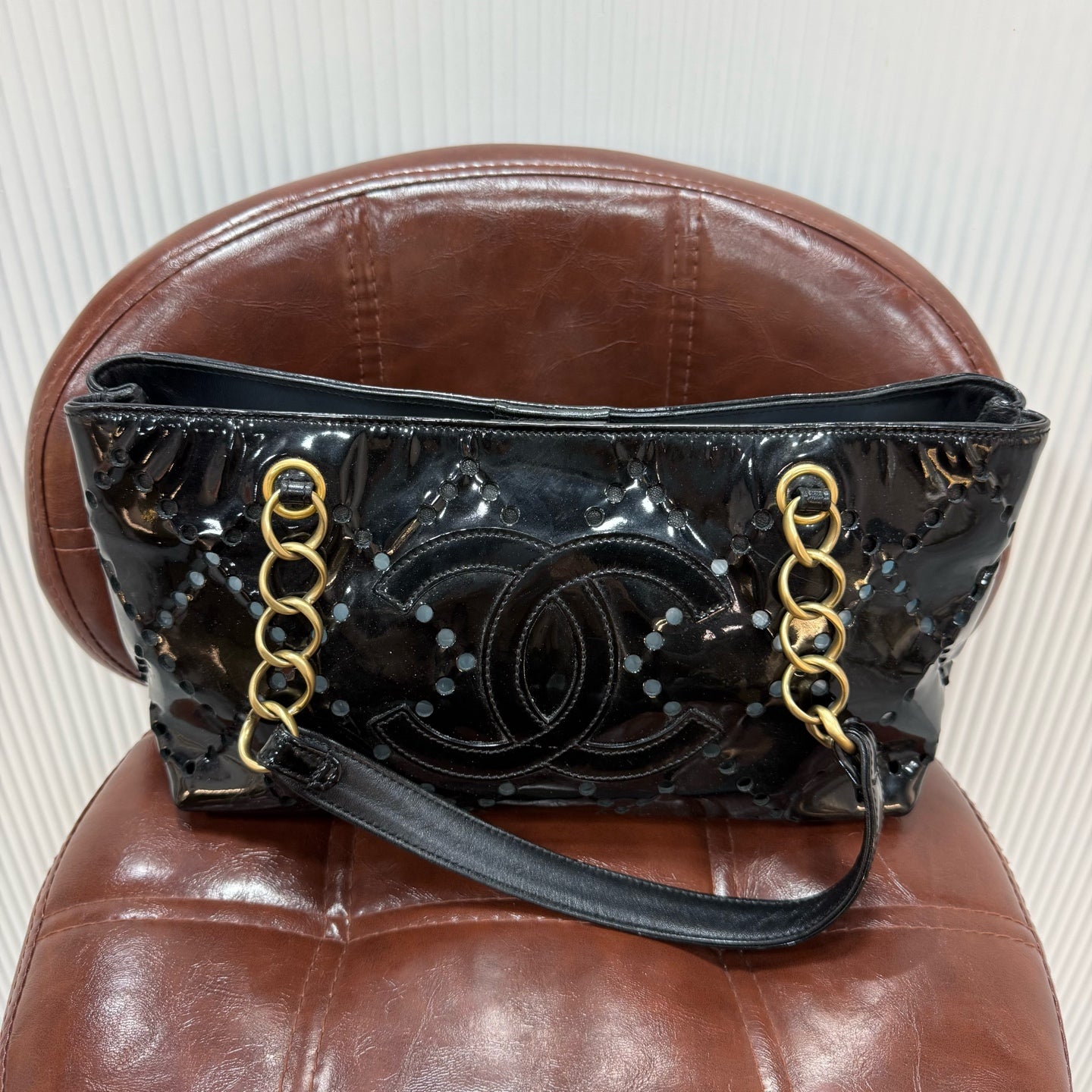Chanel - Other - Patent leather - Black - (medium)