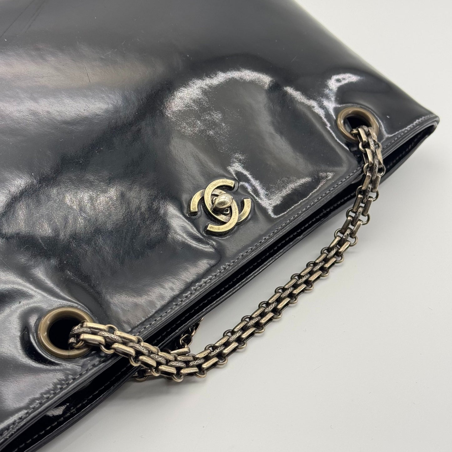 Chanel - Other - Patent leather - Black - (Medium)
